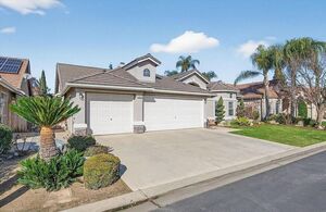 photo 1 of 2672 E Bristol Ct, Fresno, CA 93720