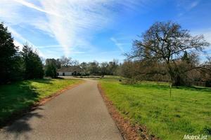 photo 1 of 4440 Indian Creek Dr, Loomis, CA 95650
