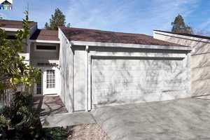 photo 1 of 284 Scottsdale Rd, Pleasant Hill, CA 94523