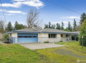 photo 1 of 17204 128th Avenue SE, Renton, WA 98058