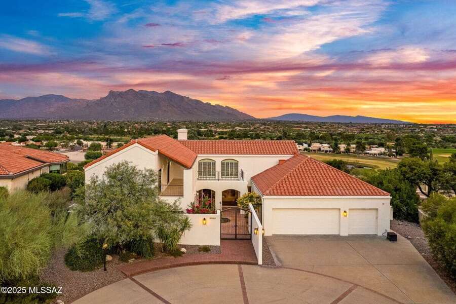 photo 1 of 8450 N Nob Hill Drive, Tucson, AZ 85742