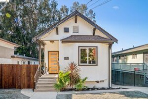 photo 1 of 3223 Courtland Ave, Oakland, CA 94619