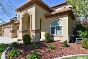 photo 1 of 8522 Mandorla Cir, Orangevale, CA 95662