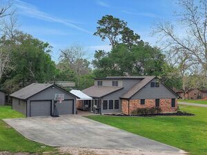 photo 1 of 5133 Riverview Dr, Alvin, TX 77511