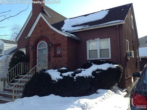 photo 1 of 250 Pasadena Ave, Lodi, NJ 07644