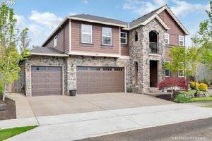 photo 1 of 1190 SE 17th Ave, Canby, OR 97013