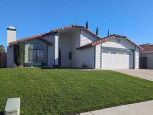 photo 1 of 37058 Waterman Ave, Palmdale, CA 93550