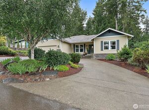 photo 1 of 321 E Fairway Dr, Allyn, WA 98524