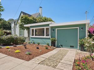 photo 1 of 1915 Clemens Rd, Oakland, CA 94602