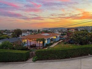 photo 1 of 3115 Russell St, San Diego, CA 92106