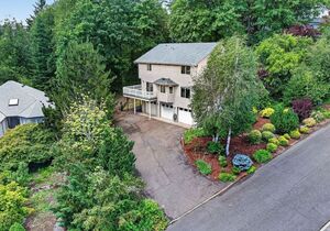 photo 1 of 6065 SW Taylor St, Portland, OR 97221