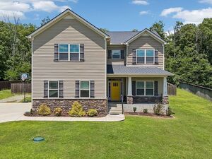 photo 1 of 1138 Starhurst Dr, Murfreesboro, TN 37128