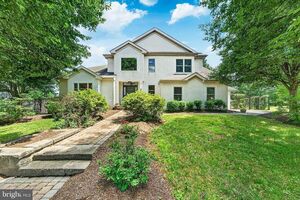 photo 1 of 1515 Pownal Dr, Yardley, PA 19067