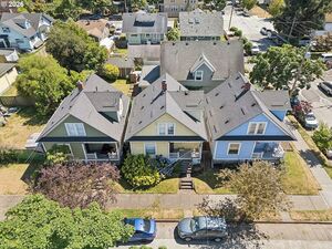 photo 1 of 936 N Killingsworth Ct, Portland, OR 97217