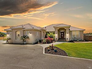 photo 1 of 534 Mountain View Avenue, Santa Rosa, CA 95407