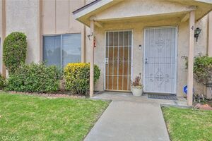photo 1 of 15927 Santa Ana Ave APT 3, Bellflower, CA 90706