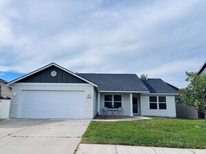 photo 1 of 12612 W Pacific Ct, Airway Heights, WA 99001