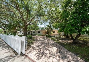 photo 1 of 16445 SW 80th Ave, Palmetto Bay, FL 33157