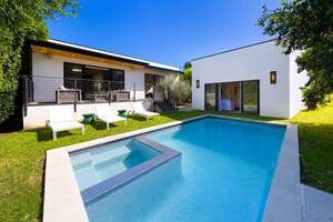 photo 1 of 123 S. Kilkea Drive, Los Angeles, CA 90048