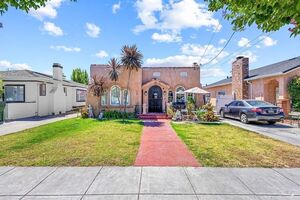 photo 1 of 124 E Humboldt St, San Jose, CA 95112