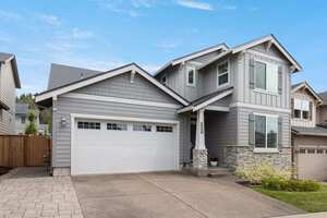 photo 1 of 4240 SW Mawrcrest Ave, Gresham, OR 97080