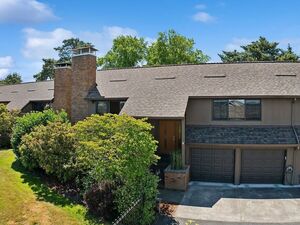 photo 1 of 14622 NE Rose Pkwy, Portland, OR 97230