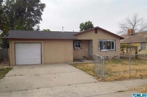 photo 1 of 745 S H St, Tulare, CA 93274