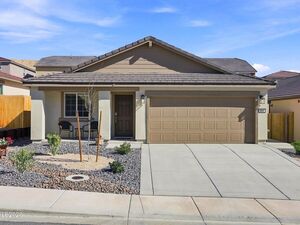 photo 1 of 804 Cascade Range Dr, Sparks, NV 89436