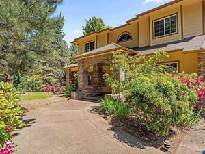 photo 1 of 37310 Fawn Dr, Lebanon, OR 97355