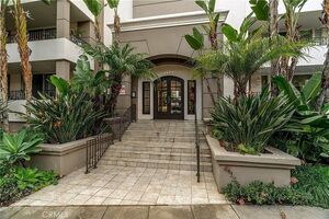 photo 1 of 4637 Willis Ave Unit 306, Sherman Oaks, CA 91403