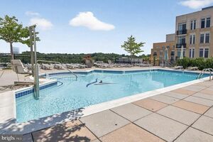 photo 1 of 155 Potomac Passage Unit 909, Oxon Hill, MD 20745
