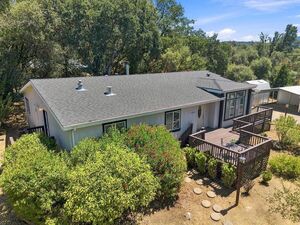 photo 1 of 40869 Road 425a, Oakhurst, CA 93644