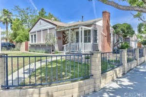 photo 1 of 3103 W Jeffries Ave, Burbank, CA 91505