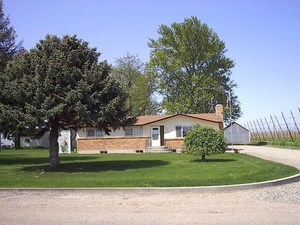 photo 1 of 23773 Fargo Rd, Parma, ID 83660