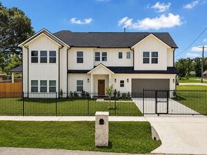 photo 1 of 4202 Plaag St, Houston, TX 77016