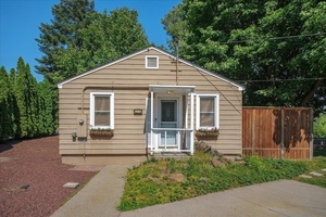 photo 1 of 1210 S F St, Spokane, WA 99224