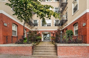 photo 1 of 731 SW King Ave #10, Portland, OR 97035