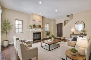 photo 1 of 9269 N Tobias Ave, Panorama City, CA 91402