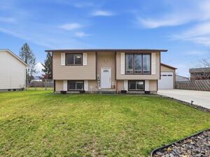 photo 1 of 18104 E Maxwell Ave, Greenacres, WA 99016
