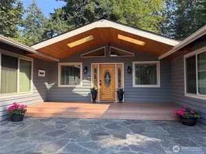 photo 1 of 28316 190th St SE, Kent, WA 98042