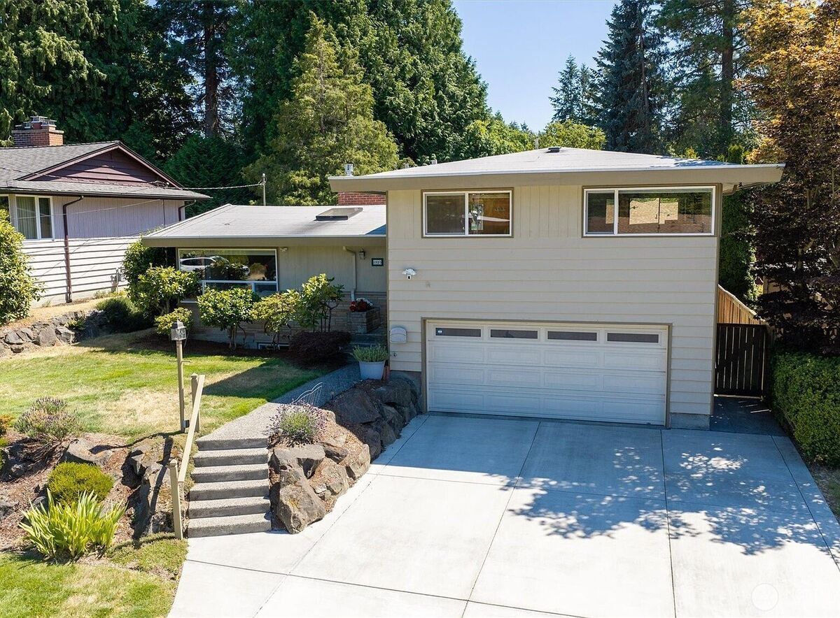 photo 1 of 1925 SW 167th Street, Burien, WA 98166