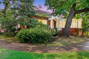 photo 1 of 715 Figueroa St, Folsom, CA 95630
