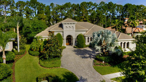 photo 1 of 11916 Royce Waterford Cir, Tampa, FL 33626