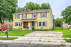 photo 1 of 7997 Woodhall Dr, Glen Burnie, MD 21061