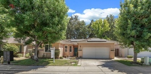 photo 1 of 3016 Carousel Cir, Stockton, CA 95219