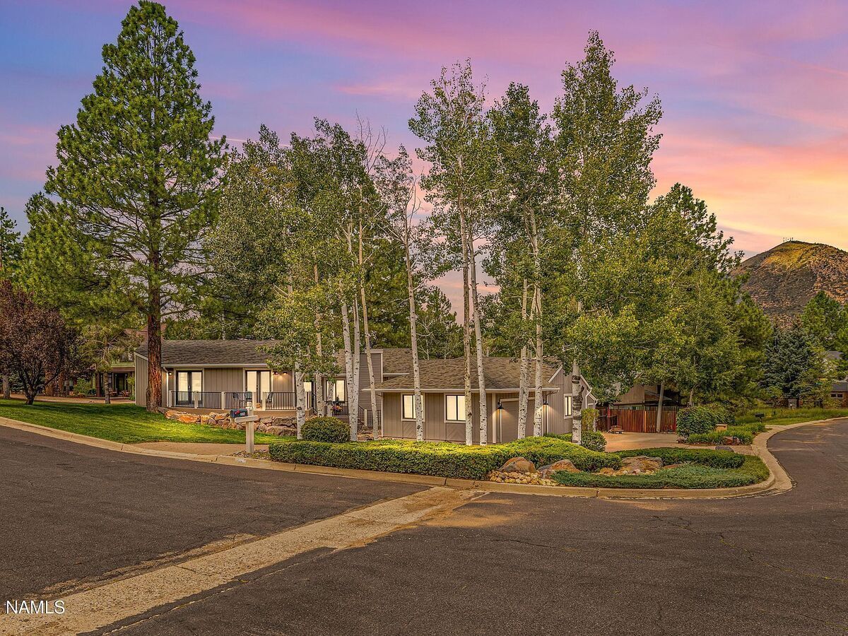 photo 1 of 4460 E Moonshadow Ln, Flagstaff, AZ 86004