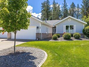 photo 1 of 40 E Falcon Ave, Spokane, WA 99218