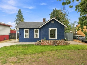 photo 1 of 4027 W Sanson Ave, Spokane, WA 99205