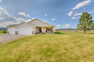 photo 1 of 6611 N Vincent Ln, Newman Lake, WA 99025