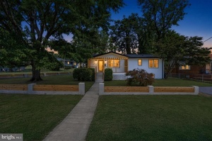 photo 1 of 4620 Lacy Ave, Suitland, MD 20746